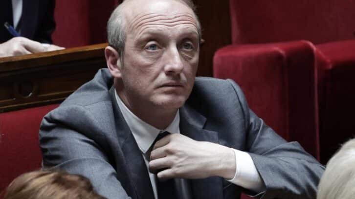 Image à la une de “Tronçonneuse” ou “coupe-ongles”: les députés entament l’examen du projet de loi simplification