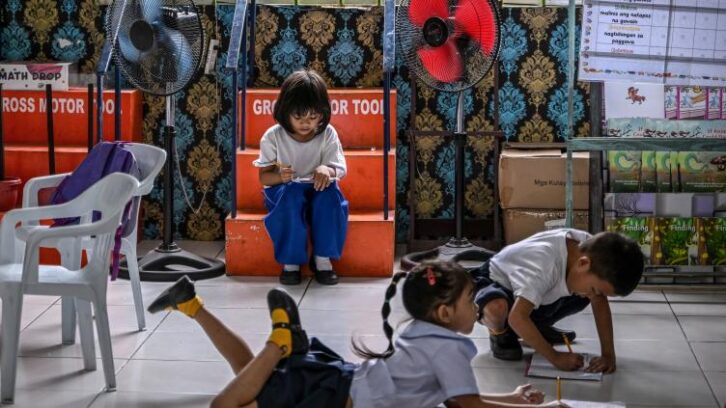 Image à la une de Vacances décalées et plus de ventilateurs: comment les écoles Philippines se battent contre la chaleur