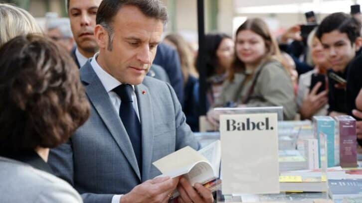 Image à la une de Macron “confiant” dans la libération de Boualem Sansal, sujet d’une “attention particulière” d’Alger