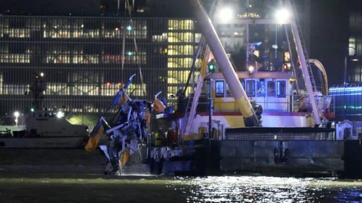 Image à la une de L’enquête sur le crash d’un hélicoptère à New York qui a fait six morts se poursuit
