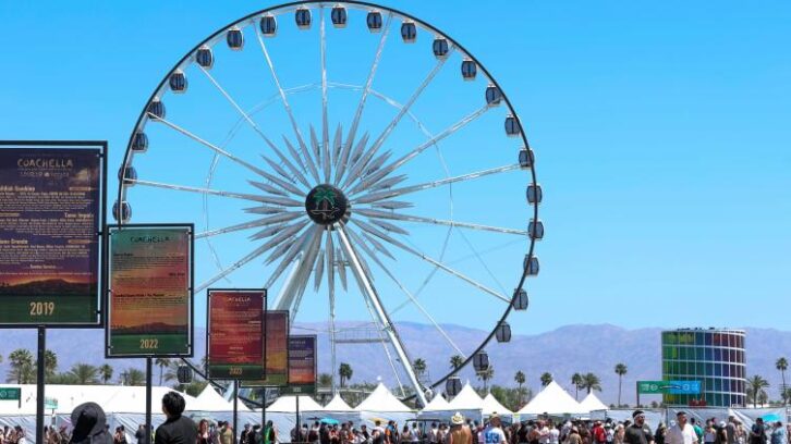 Image à la une de Lady Gaga sème le “chaos” pour le premier jour de Coachella