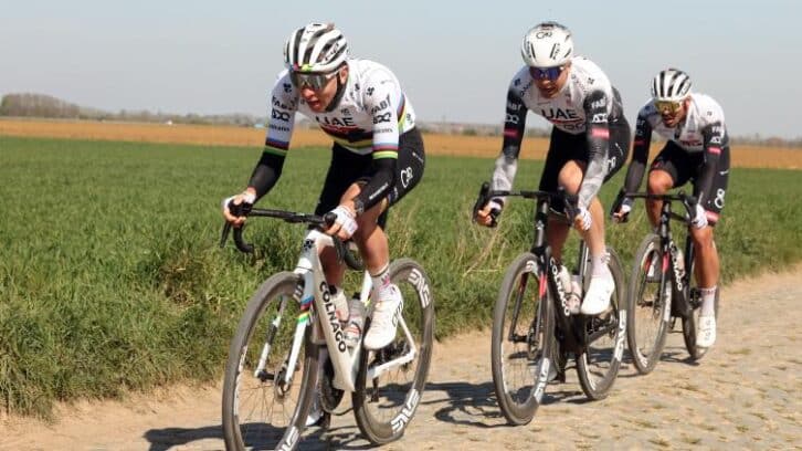Image à la une de Paris-Roubaix: Pogacar électrise l’Enfer du Nord