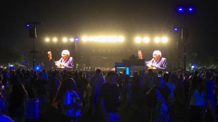 Image à la une de Green Day, Charli XCX et… Bernie Sanders animent le festival Coachella
