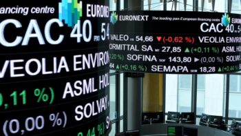 Image à la une de Guerre commerciale: les Bourses européennes terminent en légère hausse, sauf Paris