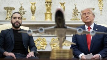 Image à la une de L’emprisonnement au Salvador d’expulsés des Etats-Unis crée un “trou noir” juridique, dénoncent les ONG
