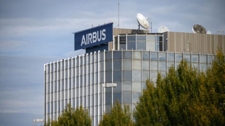 Image à la une de Un demi-siècle d’équilibre aéronautique en jeu: Airbus et Boeing face à Trump