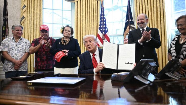 Image à la une de Trump réautorise la pêche commerciale dans un vaste sanctuaire marin du Pacifique