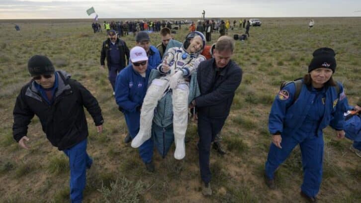 Image à la une de Le jour de ses 70 ans, un astronaute américain de retour sur Terre avec deux cosmonautes russes