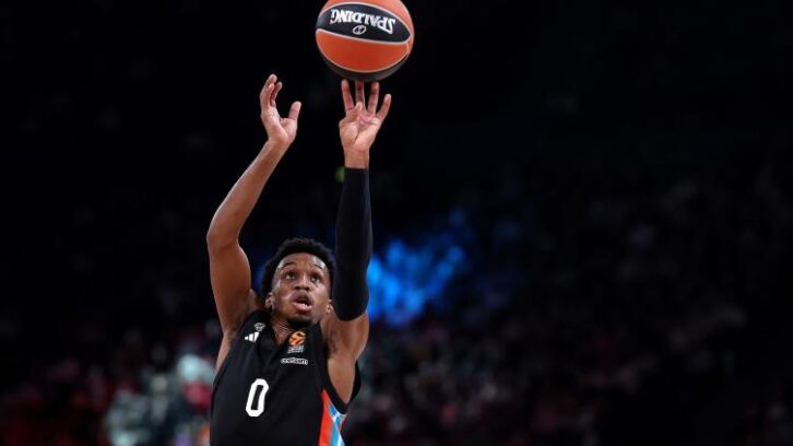 Image à la une de Basket/Euroligue: TJ Shorts toujours plus haut