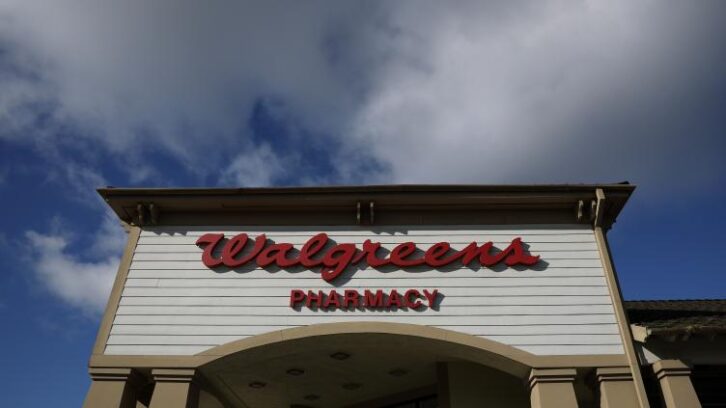 Image à la une de USA: la chaîne de pharmacies Walgreens paie de nouveau pour la crise des opiacés