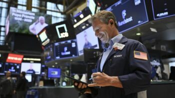Image à la une de Wall Street décolle après des propos rassurants sur la crise douanière
