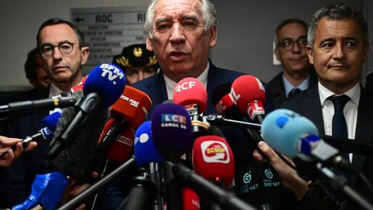 Image à la une de Pour Bayrou, les attaques contre les prisons sont une réaction à la loi narcotrafic
