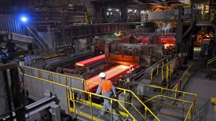 Image à la une de ArcelorMittal: 600 suppressions de postes en France, jusqu’à 1.400 postes européens transférés en Inde