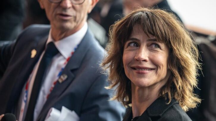 Image à la une de France Inter recrute Sophie Marceau pour une émission littéraire