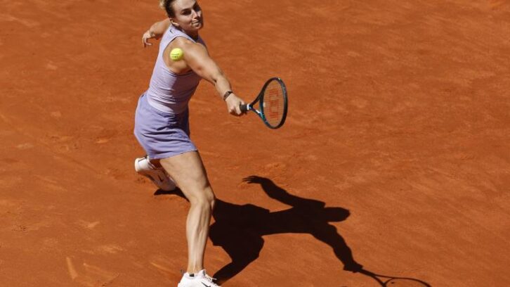 Image à la une de WTA 1000 de Madrid: Sabalenka et Paolini passent en deux sets, Medvedev qualifié sans jouer