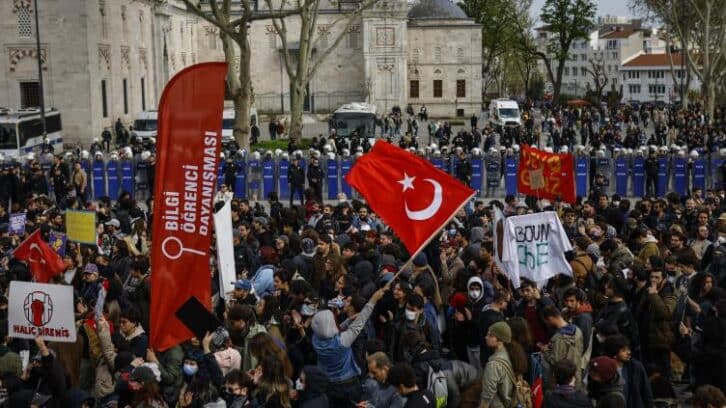 Image à la une de Turquie : nouveau coup contre la mairie d’Istanbul, autour du canal de la discorde