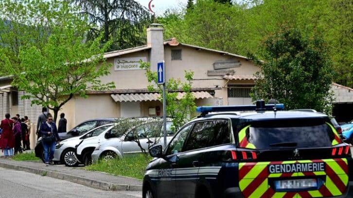 Image à la une de Meurtre dans une mosquée: le suspect s’est rendu dans un commissariat en Italie