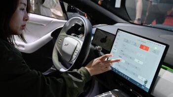 Image à la une de En Chine, l’aide à la conduite relance la guerre entre constructeurs