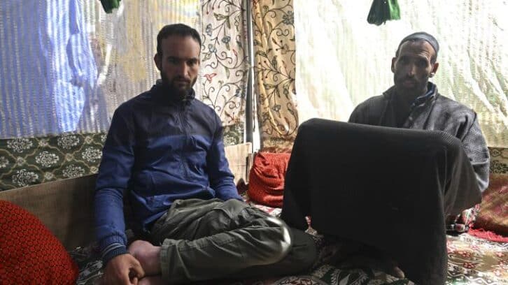 Image à la une de Attentat au Cachemire indien: la famille de “l’homme au poney” pleure son héros