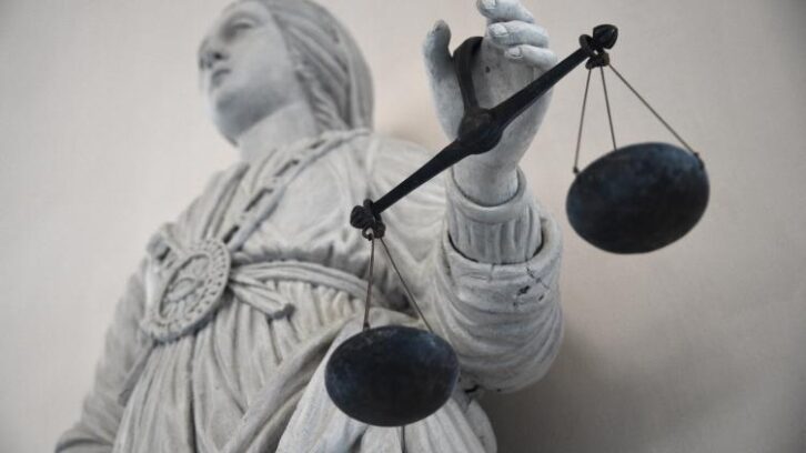 Image à la une de Un ex-braqueur accusé d’avoir tué son père finalement acquitté à Nice