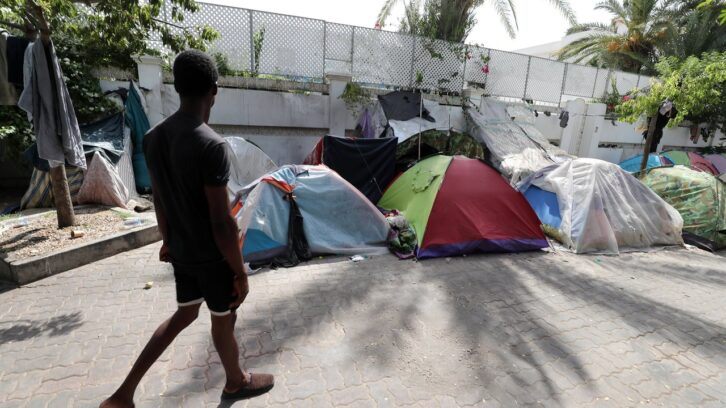 Image à la une de En Tunisie, le gel de l’aide américaine pourrait aggraver la crise migratoire