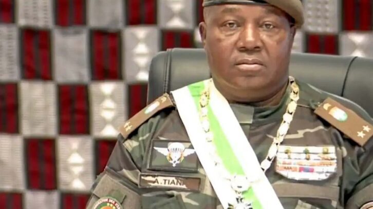 Image à la une de Au Niger, le général Tiani dans le grand bain de la politique