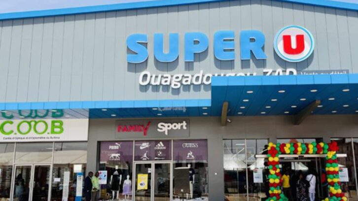 Image à la une de À l’ombre d’Auchan et de Carrefour, Coopérative U tisse discrètement sa toile en Afrique