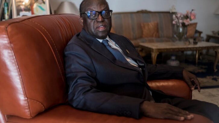 Image à la une de Au Sénégal, Mbaye Dione pourra-t-il sauver le parti de Moustapha Niasse ?