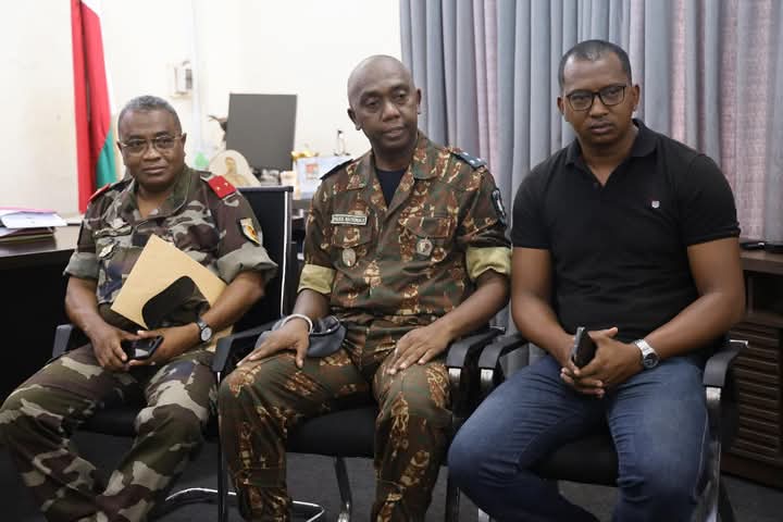 Image à la une de MANŒUVRE MILITAIRE – Des militaires de la zone océan Indien zone Sud à Mahajanga