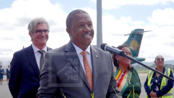 Image à la une de TRANSPORT AÉRIEN – Les négociations d’un prêt à hauteur de 30 millions de dollars pour la rénovation et la modernisation d’aéroports à Madagascar à finaliser