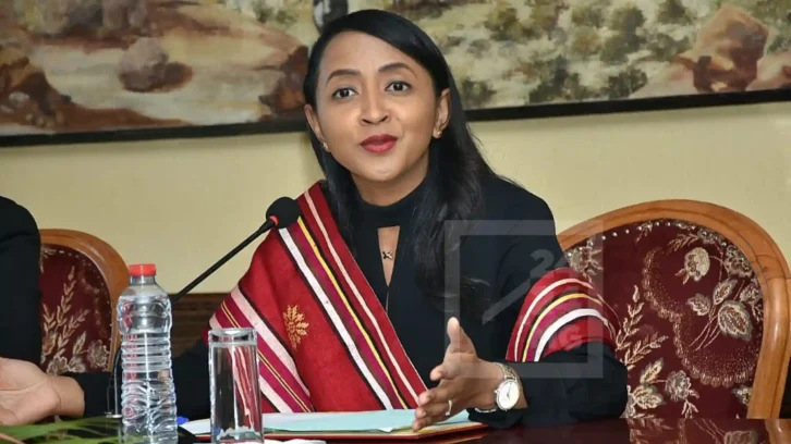 Image à la une de DIPLOMATIE – “Position inchangée” de Madagascar sur la question des îles éparses selon Rafaravavitafika Rasata