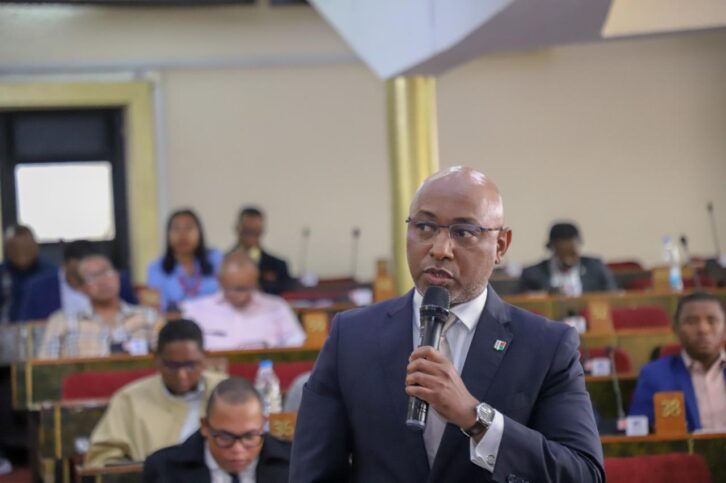 Image à la une de PARLEMENT – L’Assemblée nationale adopte une proposition de loi visant à renforcer les peines pour les voleurs de bétail
