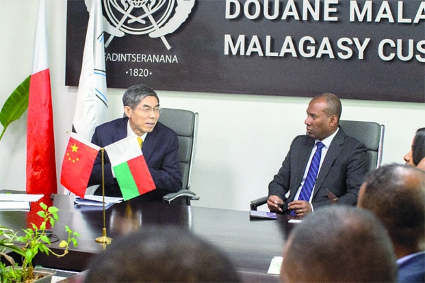 Image à la une de Douane – Madagascar veut fluidifier les échanges commerciaux avec la Chine 