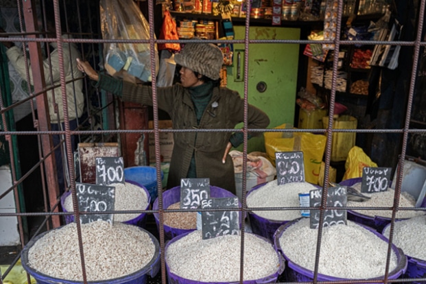 Image à la une de Inflation à craindre – La Banky Foibe serre la vis, les ménages s’étouffent