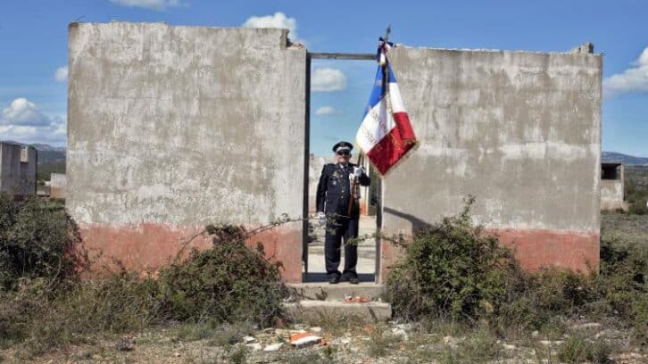 Image à la une de Des familles de harkis portent plainte contre X pour recel de cadavre
