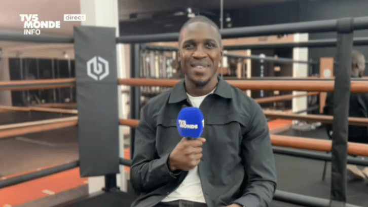 Image à la une de Le boxeur franco-sénégalais Souleymane Cissokho se prépare pour une demi-finale mondiale en Guinée Équatoriale