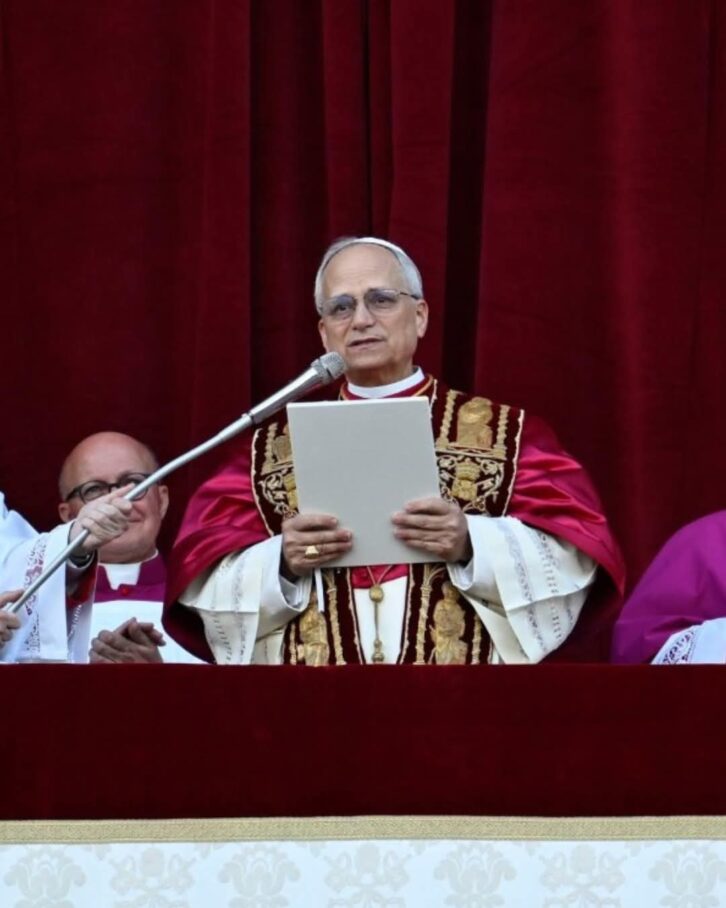 Image à la une de ÉGLISE CATHOLIQUE – Les cardinaux choisissent un Pape américain, Robert Prevost devient Léon XIV
