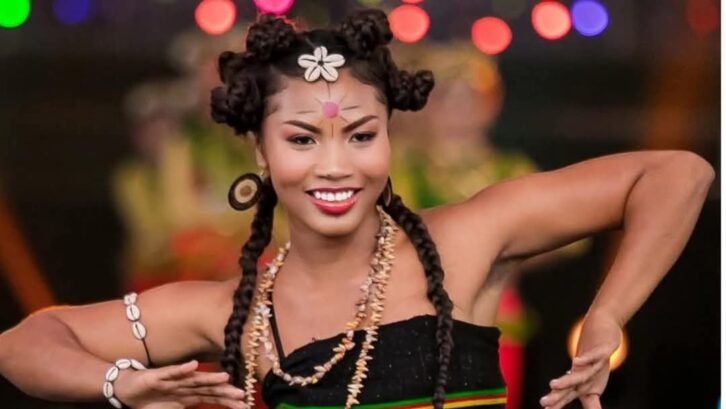 Image à la une de CONCOURS DE BEAUTE – “Dokodoko” et “lamba firake” pour Cyria Temagnombe à la cérémonie d’ouverture de Miss Monde