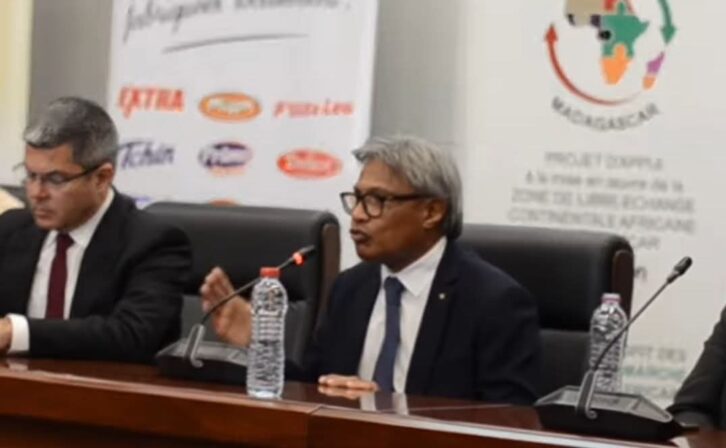 Image à la une de PRODUCTION LOCALE ET IMPORTATION – Le président du SIM appelle à “revoir les règles du jeu de plus près”