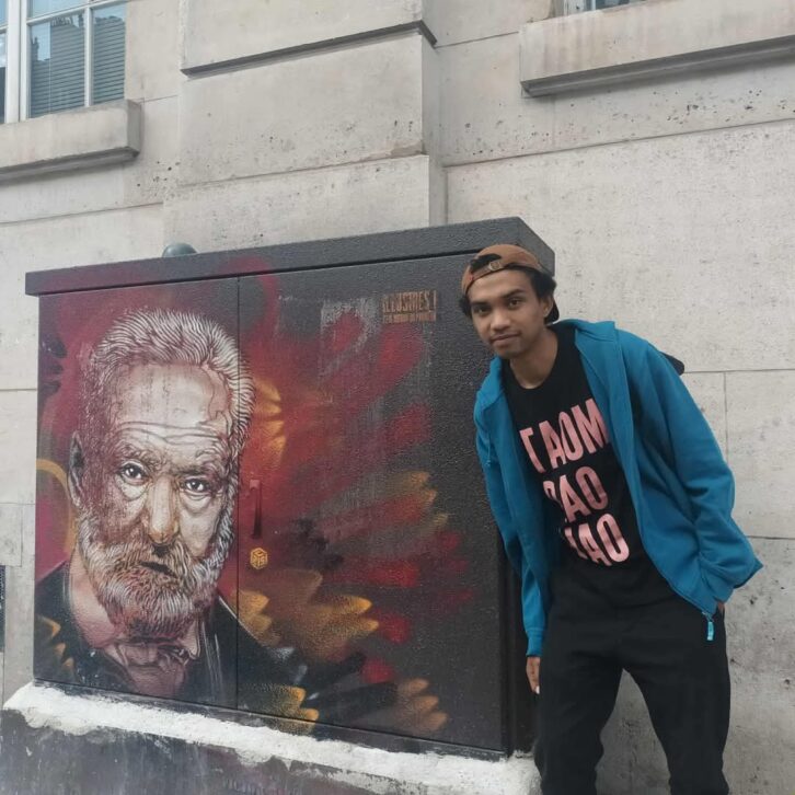 Image à la une de CONCOURS – Rado Ravalison qualifié pour la demi-finale du Grand Poetry Slam 2025