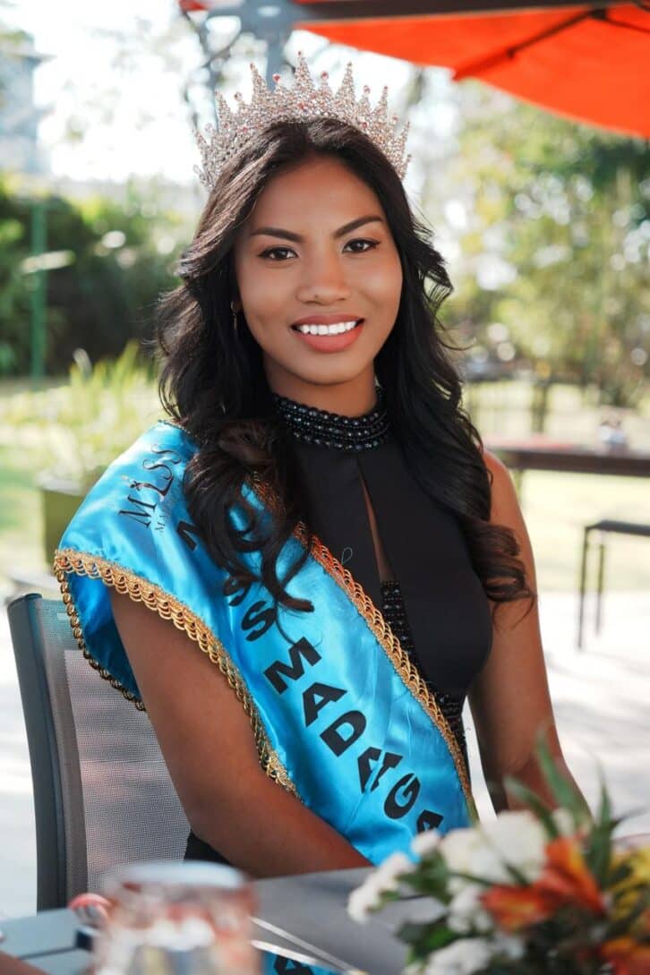 Image à la une de MISS MONDE – Cyria Olivine Temagnombe prête à relever le défi