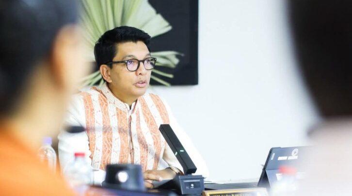 Image à la une de INFRASTRUCTURES – Andry Rajoelina lancera les travaux de réhabilitation de la RN10 ce vendredi