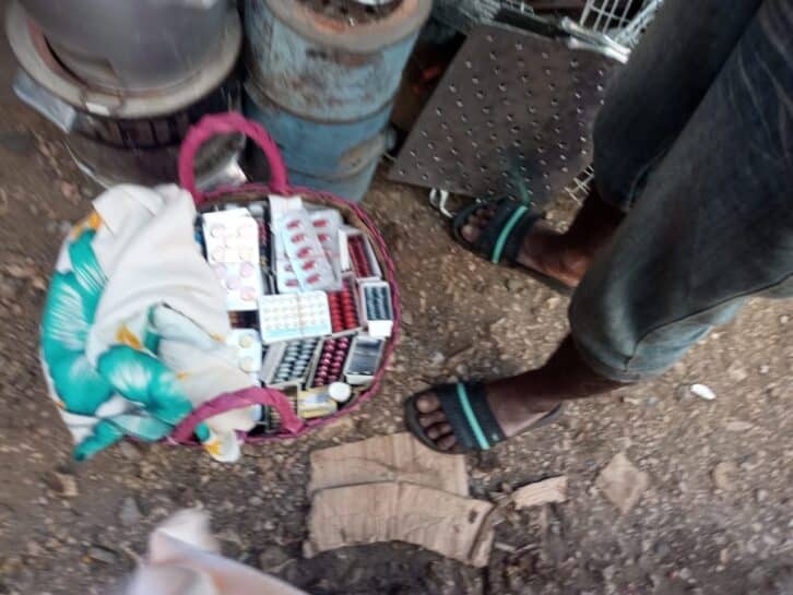 Image à la une de ANTSIRANANA – La vente illicite de médicaments s’intensifie