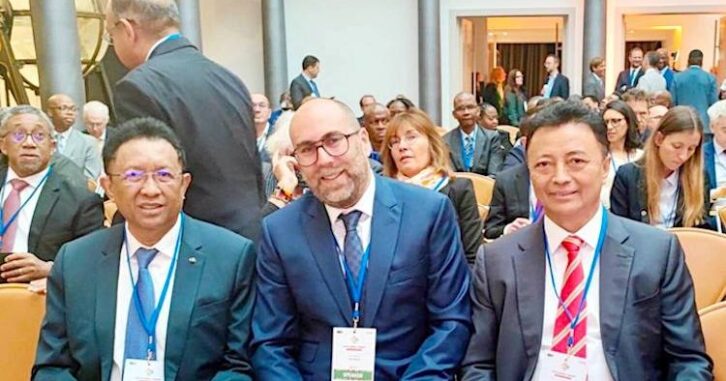 Image à la une de Conjoncture : Rajaonarimampianina et Ravalomanana multiplient les rencontres à l’étranger
