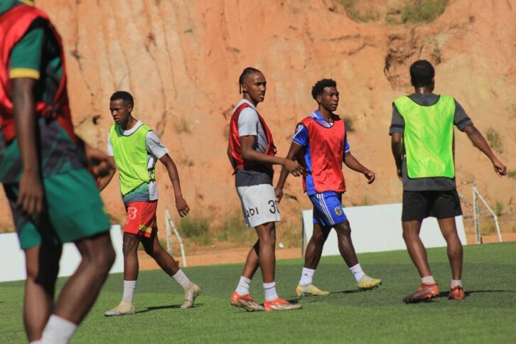 Image à la une de FOOTBALL – AS Fanalamanga-CFFA le choc des quarts de finale de la Pure Play Football League
