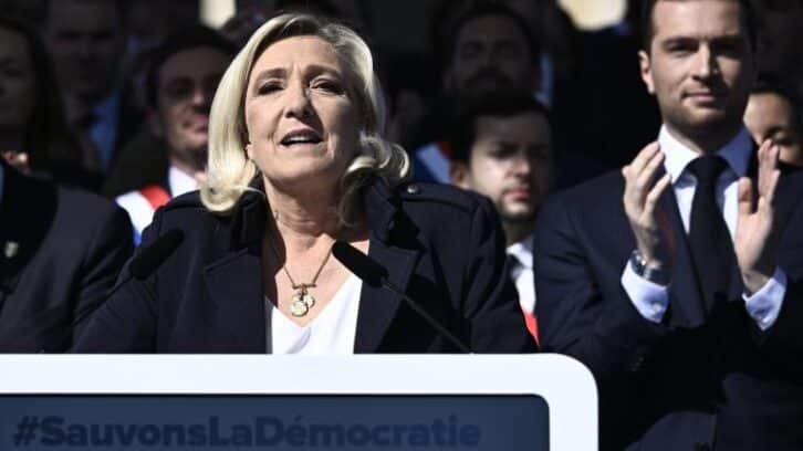 Image à la une de 1er-Mai: Le Pen et Bardella entendent afficher leur unité à Narbonne