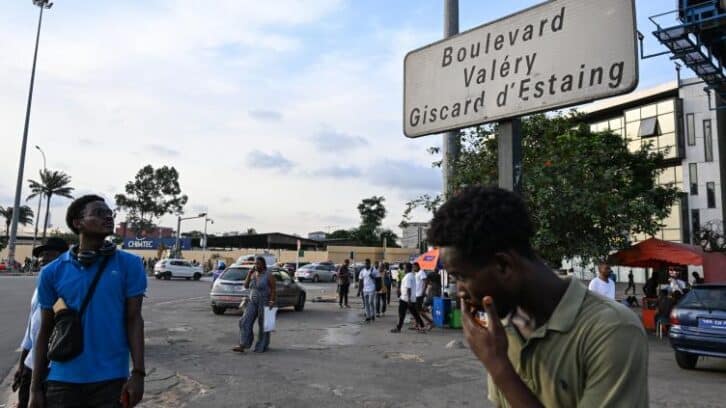 Image à la une de “Je ne connais pas Giscard d’Estaing”: Abidjan débaptise des axes routiers aux noms français
