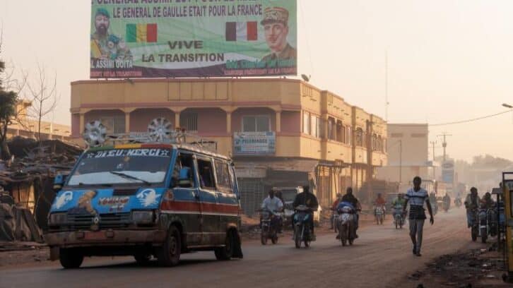 Image à la une de Mali: inquiets face à la junte, les partis politiques donnent de la voix