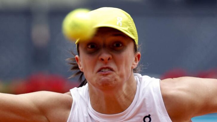Image à la une de Avant Roland-Garros, Swiatek étrillée sur la terre battue de Madrid