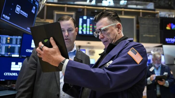 Image à la une de Wall Street termine en hausse, tirée par la tech